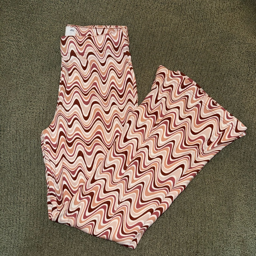 Hollister Red and Cream Swirl Pants